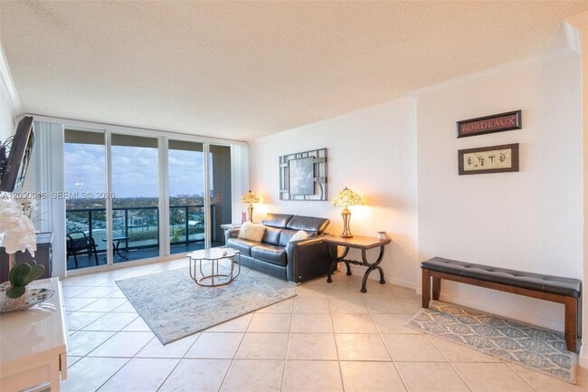 Building Photo - 2501 S Ocean Dr