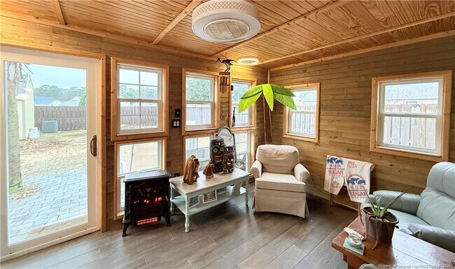 Building Photo - 5406 Ulloa Pl