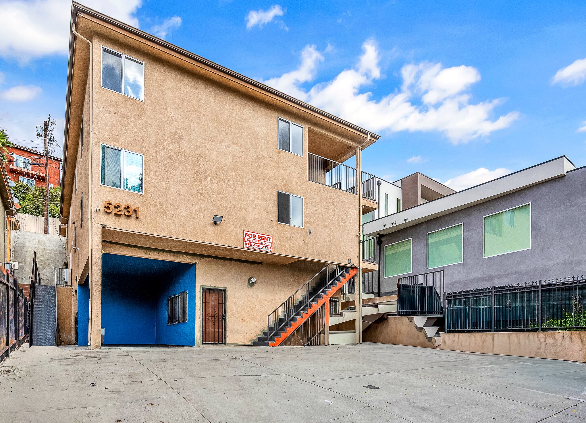 Building Photo - 5231 Huntington Dr N