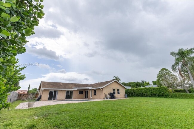 Building Photo - 19509 Hampton Dr