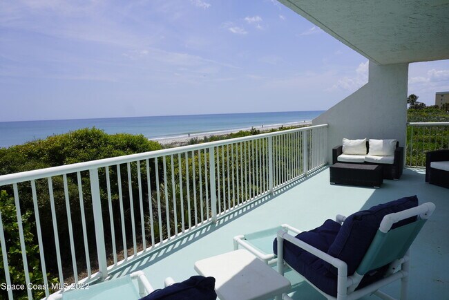 Building Photo - 1555 N Hwy A1A