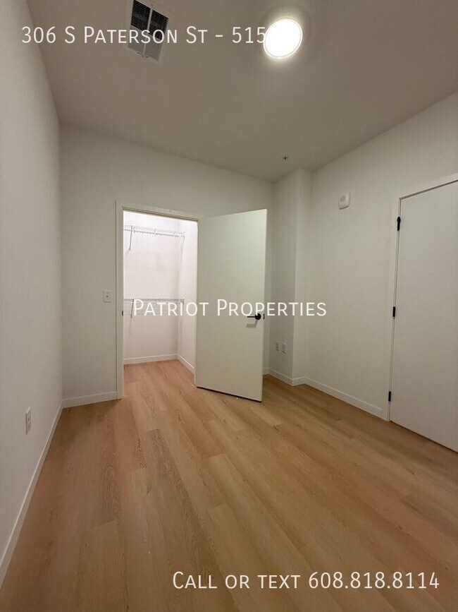 Building Photo - 306 S Paterson St