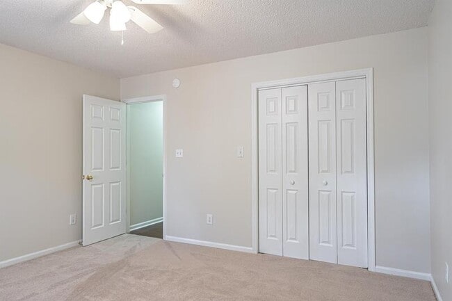 Building Photo - 22 La Quinta Loop