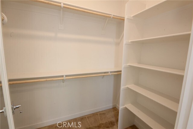 Building Photo - 513 Embrook Way