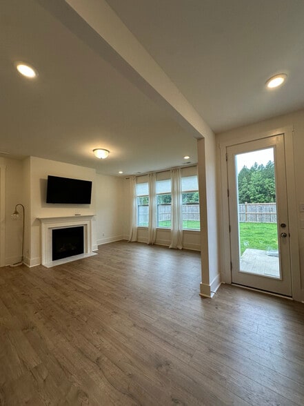 Building Photo - 1539 Homecoming Blvd