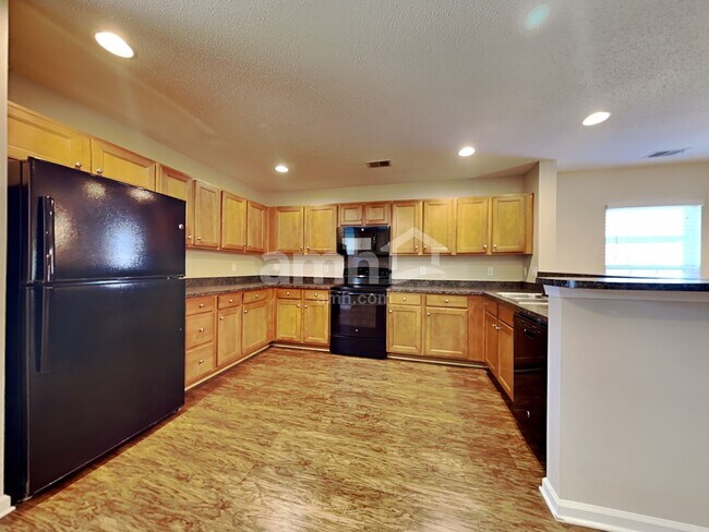 Building Photo - 1067 Briar Rose Ln