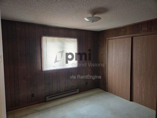 Building Photo - 955 4th St