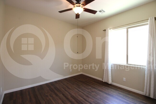 Building Photo - 17824 W Cedarwood Ln