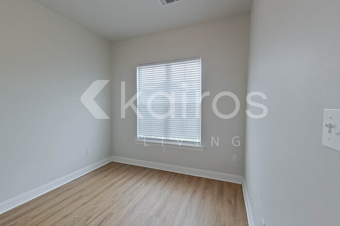 Building Photo - 4822 Mokki Ln