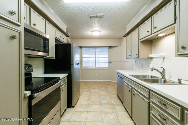 Building Photo - 4414 53rd St