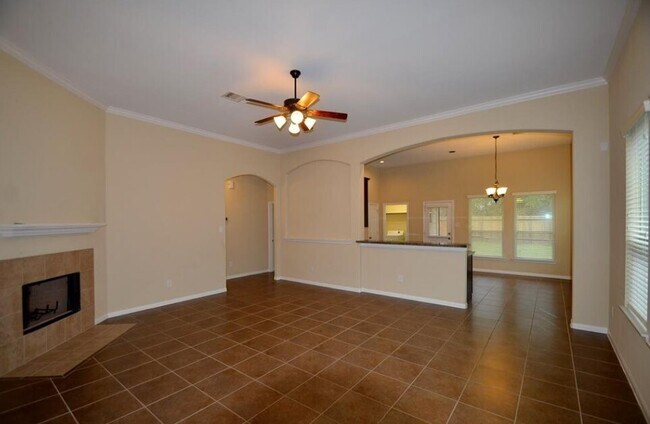 Building Photo - 9942 Taylor Springs Ln