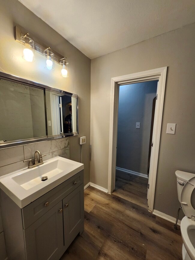 Building Photo - 38 1st St