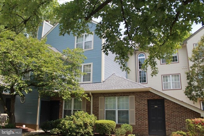 Building Photo - 5091 Beech Ct