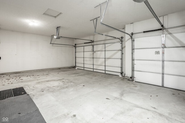 Building Photo - 3394 Roundlake Lane