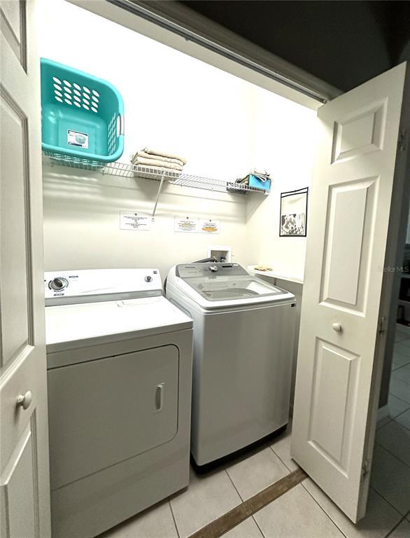 Building Photo - 16724 Rolling Green Dr