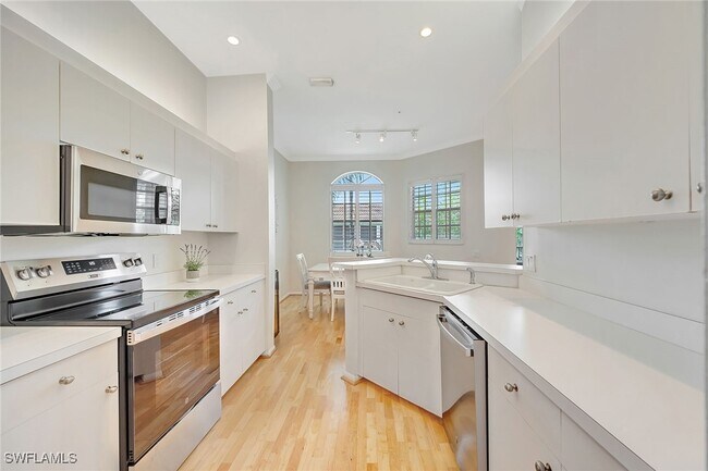 Building Photo - 400 L'Ambiance Cir
