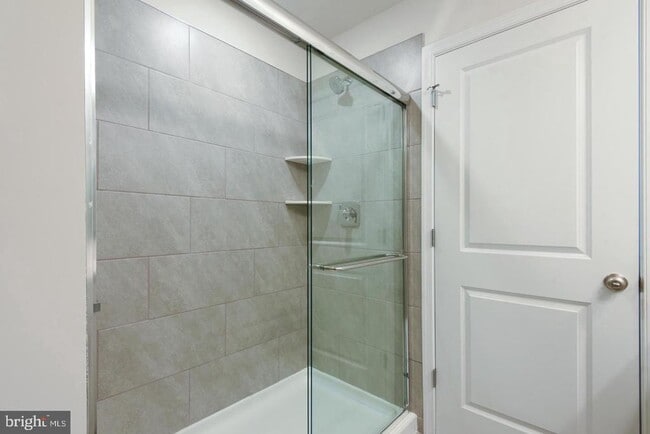 Building Photo - 344 Ensemble Wy