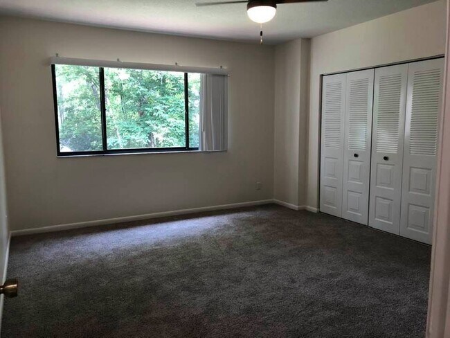 Building Photo - 2809 SE 17th St