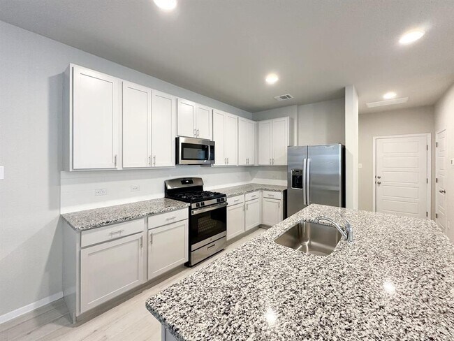 Building Photo - 163 Haywood Mnr