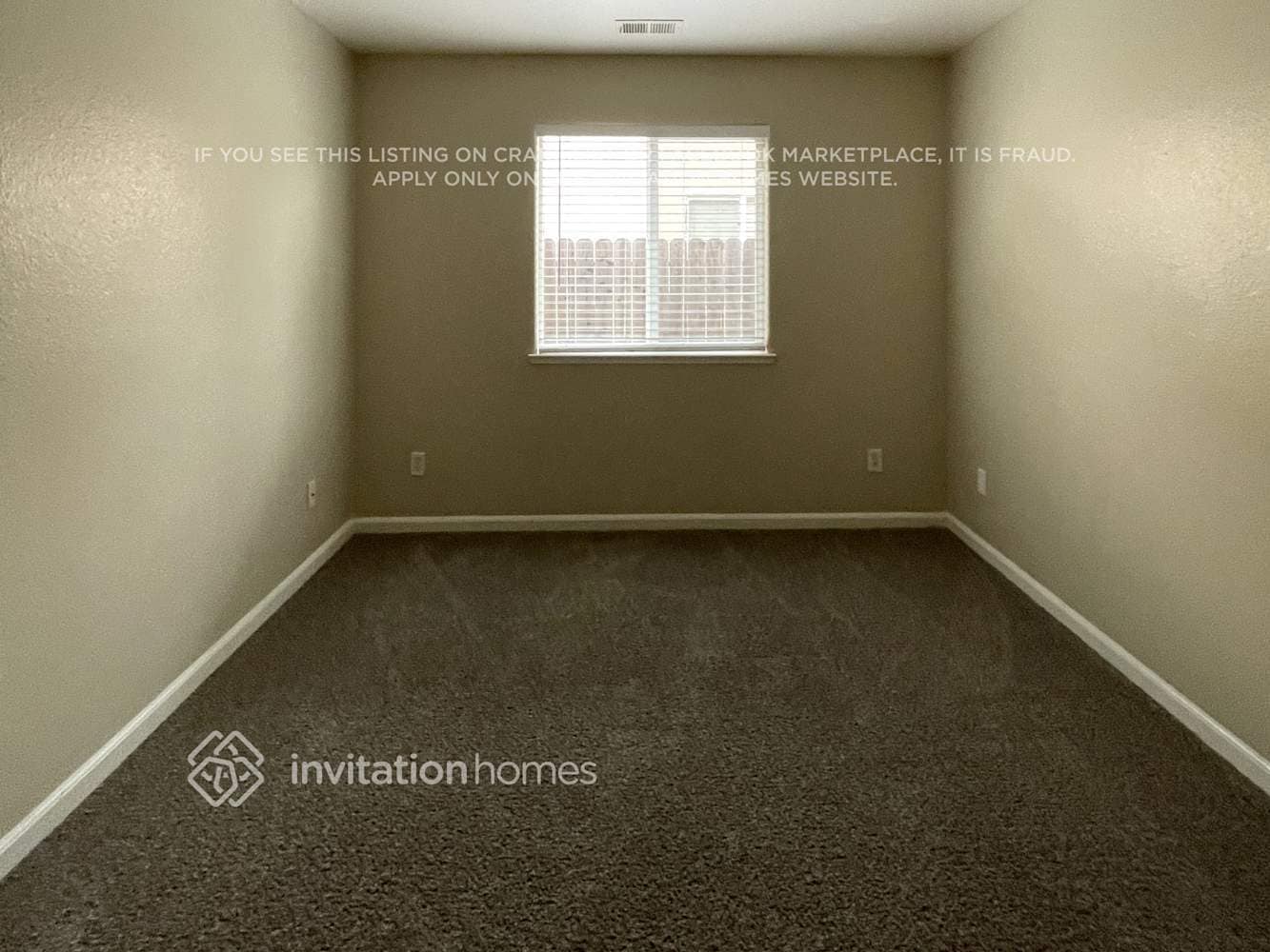 Building Photo - 3461 Presley Ave