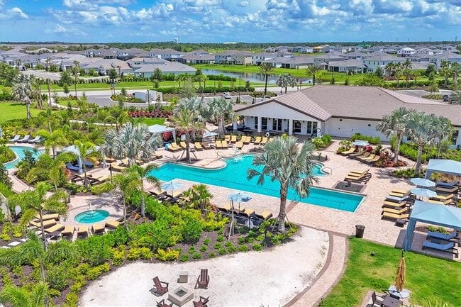 Building Photo - 3279 Hilltop Cir