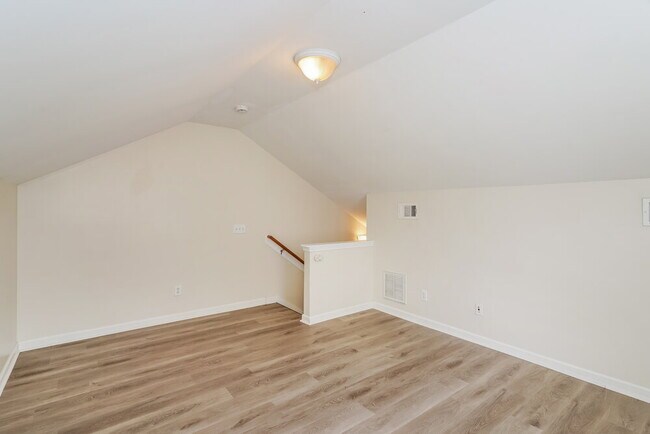 Building Photo - 2151 Erin Ln