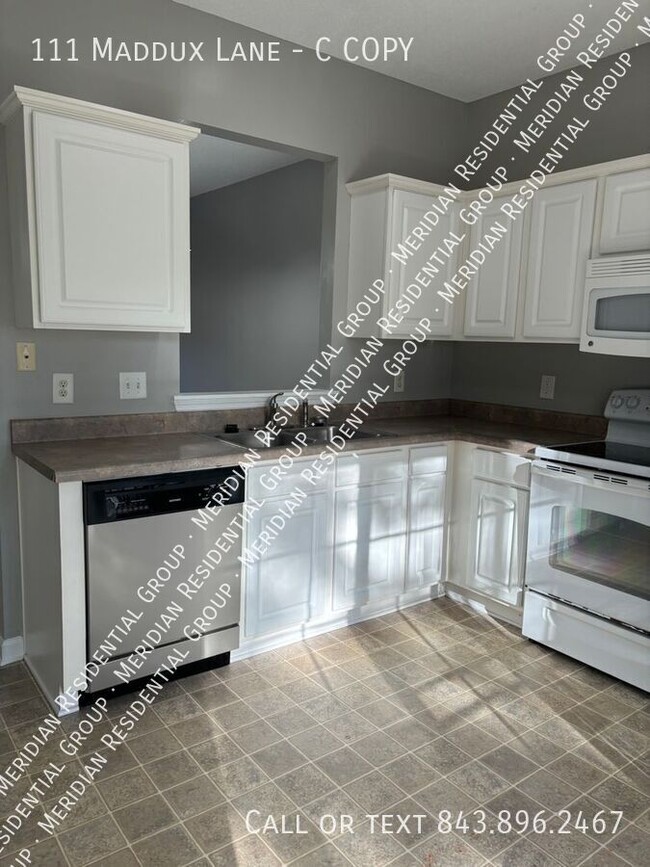 Building Photo - 111 Maddux Ln