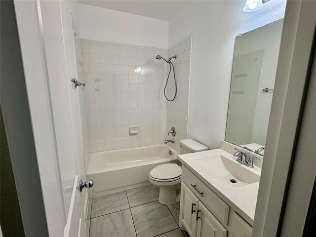 Building Photo - 16005 Canyon Ridge