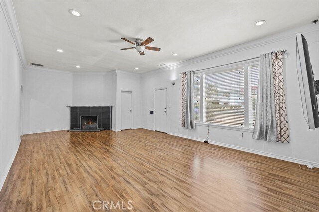 Building Photo - 10250 Western Ave