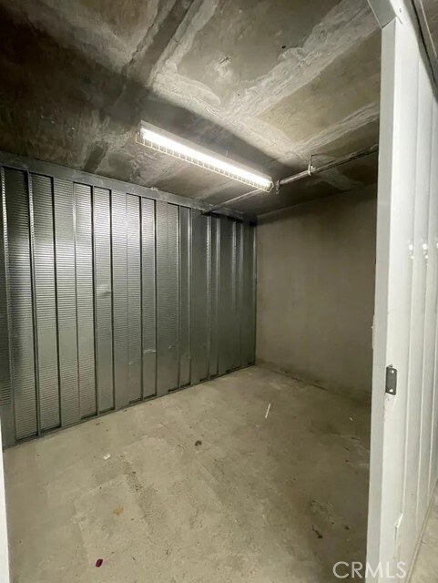 Building Photo - 388 E Ocean Blvd