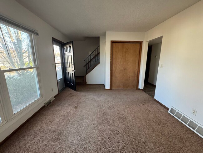 Building Photo - Westgate 205-207