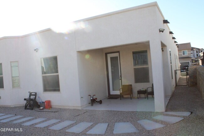 Building Photo - 163 Via Rojas Dr