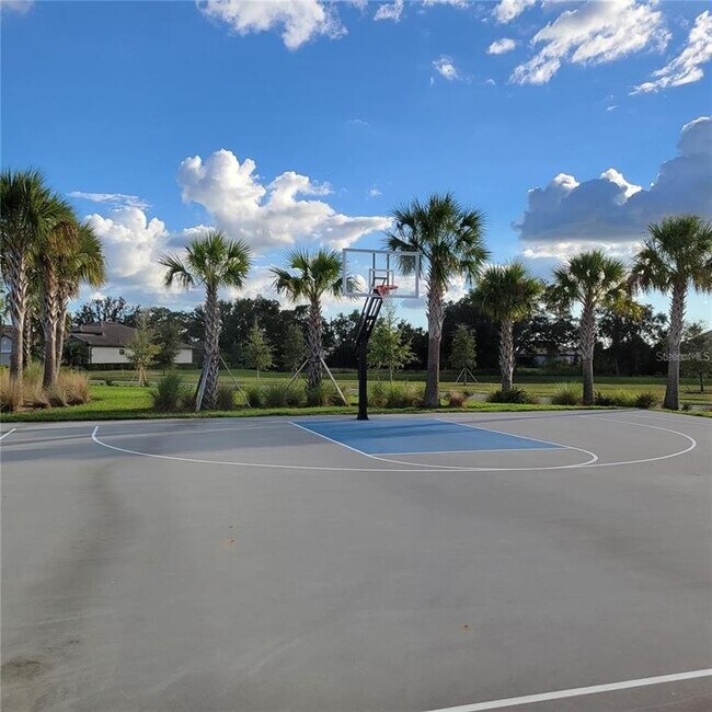 Building Photo - 17335 Blue Rdg Pl