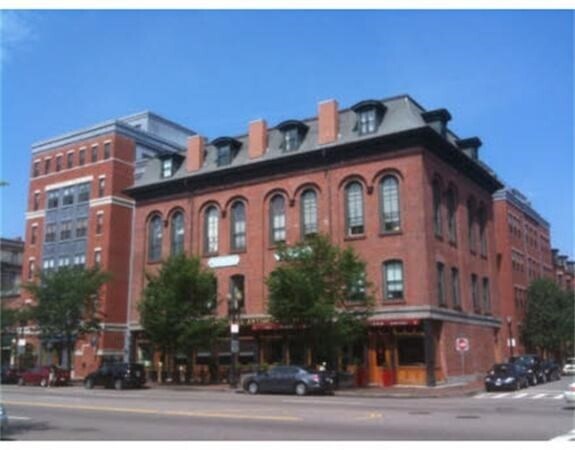 Building Photo - 1723 Washington St