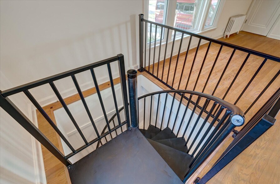 Building Photo - 2615 Stevens St