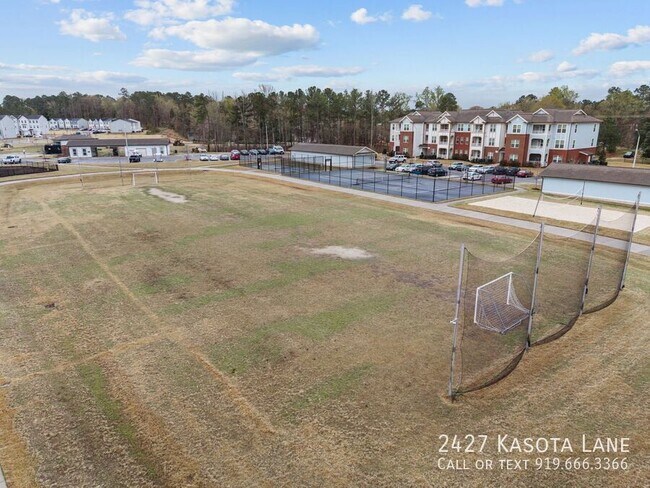 Building Photo - 2427 Kasota Ln