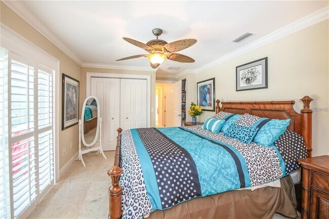 Building Photo - 5645 America Dr