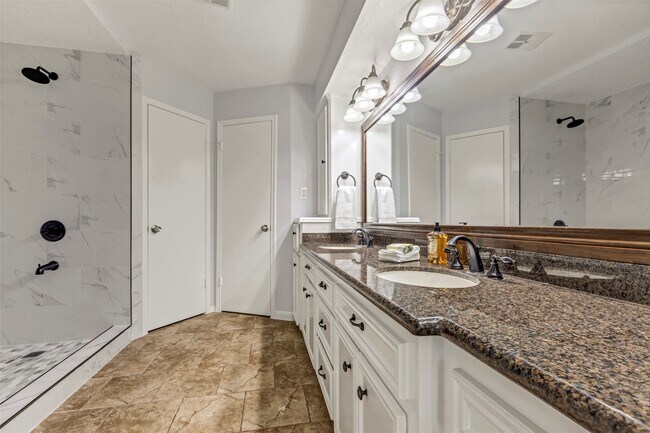 Building Photo - 12615 Retreat Trail