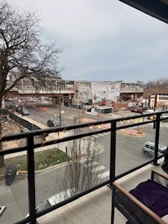 Building Photo - 2407 W Eastwood Ave