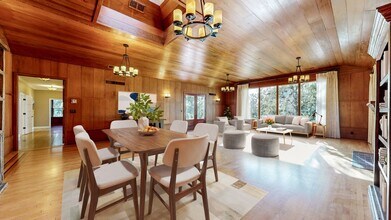 Building Photo - Experience true Wine Country Luxury living...