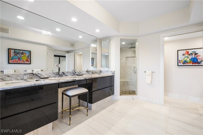 Building Photo - 7575 Pelican Bay Blvd