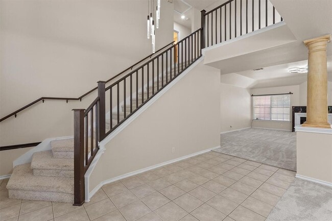 Building Photo - 201 Covala Dr