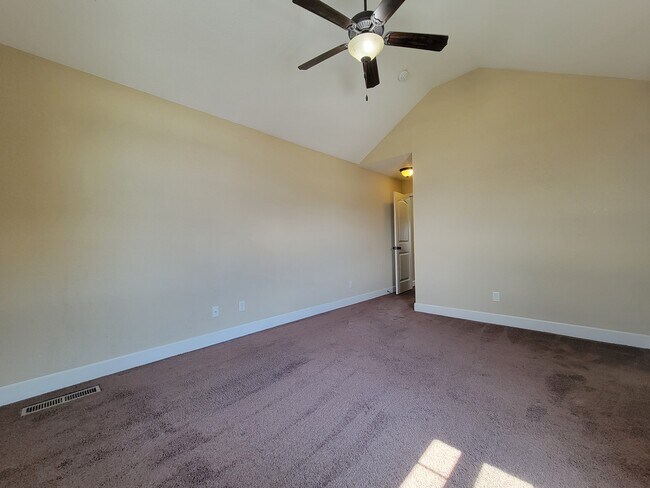 Building Photo - 12315 Fox Creek Dr