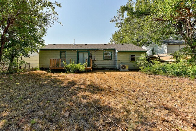 Building Photo - 2 bedroom 1 bath - Del City