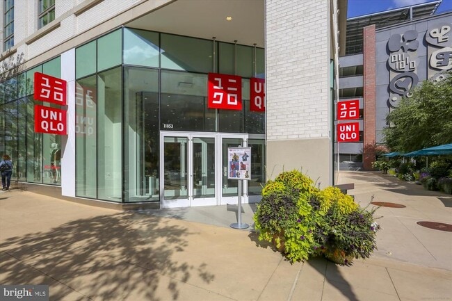 Building Photo - 930 Rose Ave