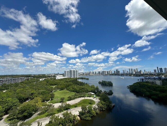 Building Photo - 16385 Biscayne Blvd
