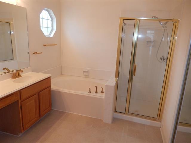 Building Photo - 1714 Lantana Dr