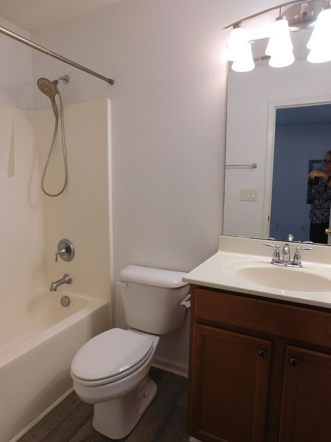 Building Photo - 1338 Hunters Rd