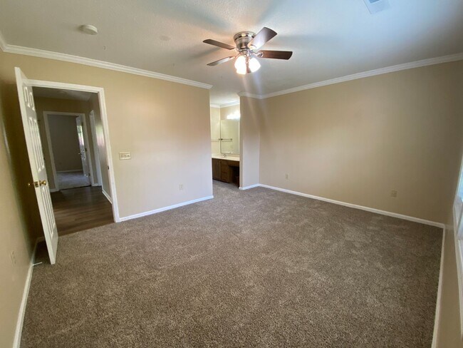 Building Photo - 4310 Oneal Place