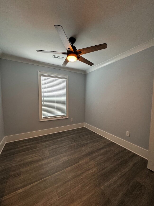 Building Photo - ???? Brand New 3BR/2.5BA Townhome for Rent...